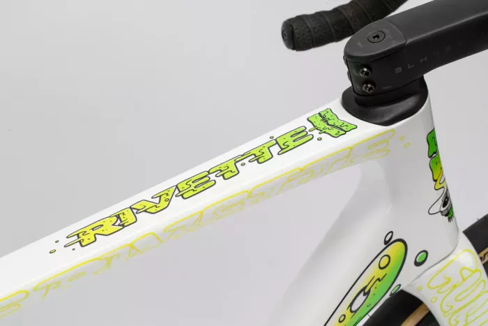 Cestný bicykel HARO RIVETTE CARBON LTD 700C #16