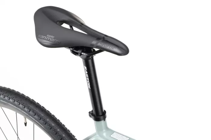 Gravel bicykel HARO BUZZARD CARBON 3 700C #16