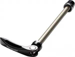 Rýchloupínacia oska zadného náboja MTB REVERSE 10MM/135MM ALUMINIUM