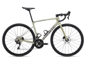 Cestný bicykel GIANT DEFY ADVANCED 2 700C 2024