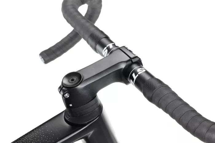 Gravel bicykel HARO BUZZARD CARBON 3 700C #20
