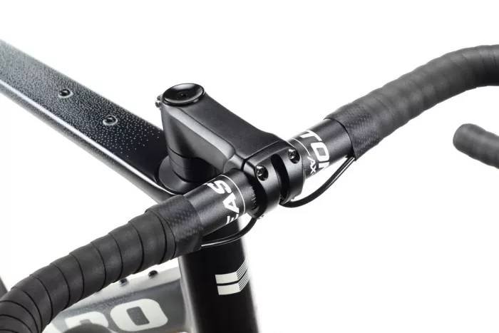 Gravel bicykel HARO BUZZARD CARBON 3 700C #18